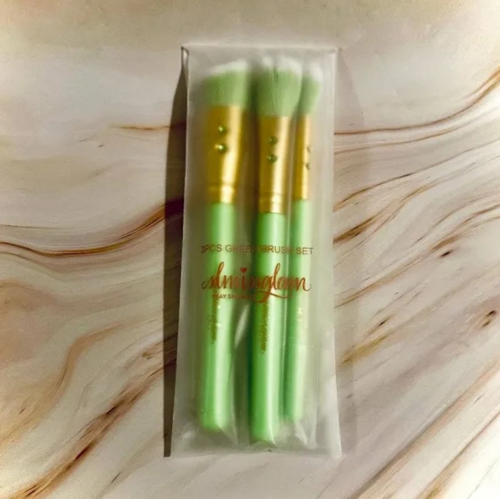 NIP! SLMISSGLAM set of 3 green makeup brushes! - Picture 2 of 5